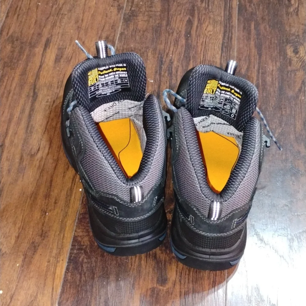 KEEN Kids Black and Gray Outdoor Ankle Boots